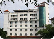 Mascot-Hotel.jpg